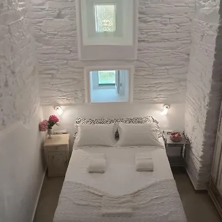 Est 1852 - Of 3 Accommodations, Katoi Art * Ándros