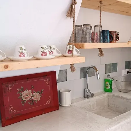 Est 1852 - Of 3 Accommodations, Katoi Art Ándros