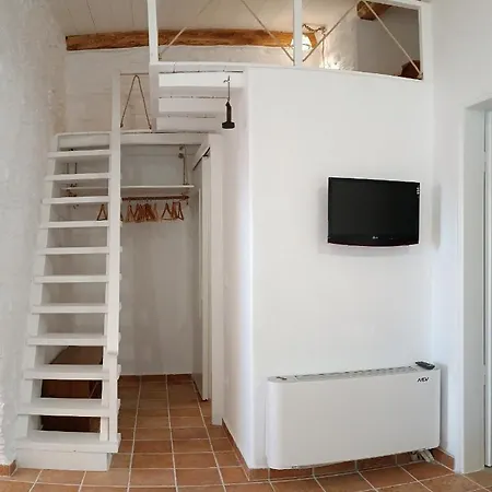 Apartament Est 1852 - Of 3 Accommodations, Katoi Art