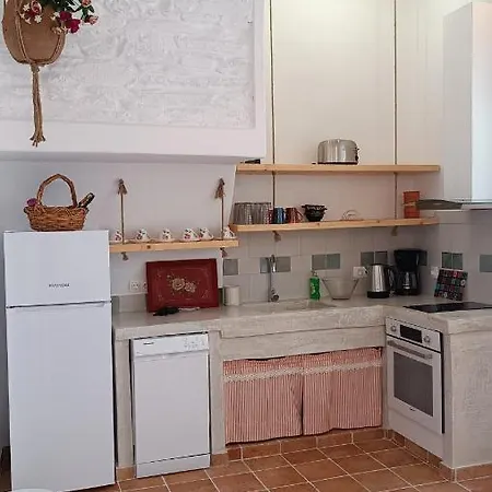 Est 1852 - Of 3 Accommodations, Katoi Art Apartament