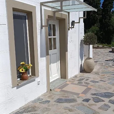 Apartament Est 1852 - Of 3 Accommodations, Katoi Art